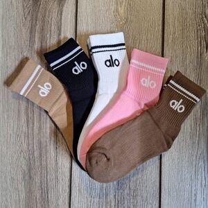 Alo Throwback socks 5 pairs brand new